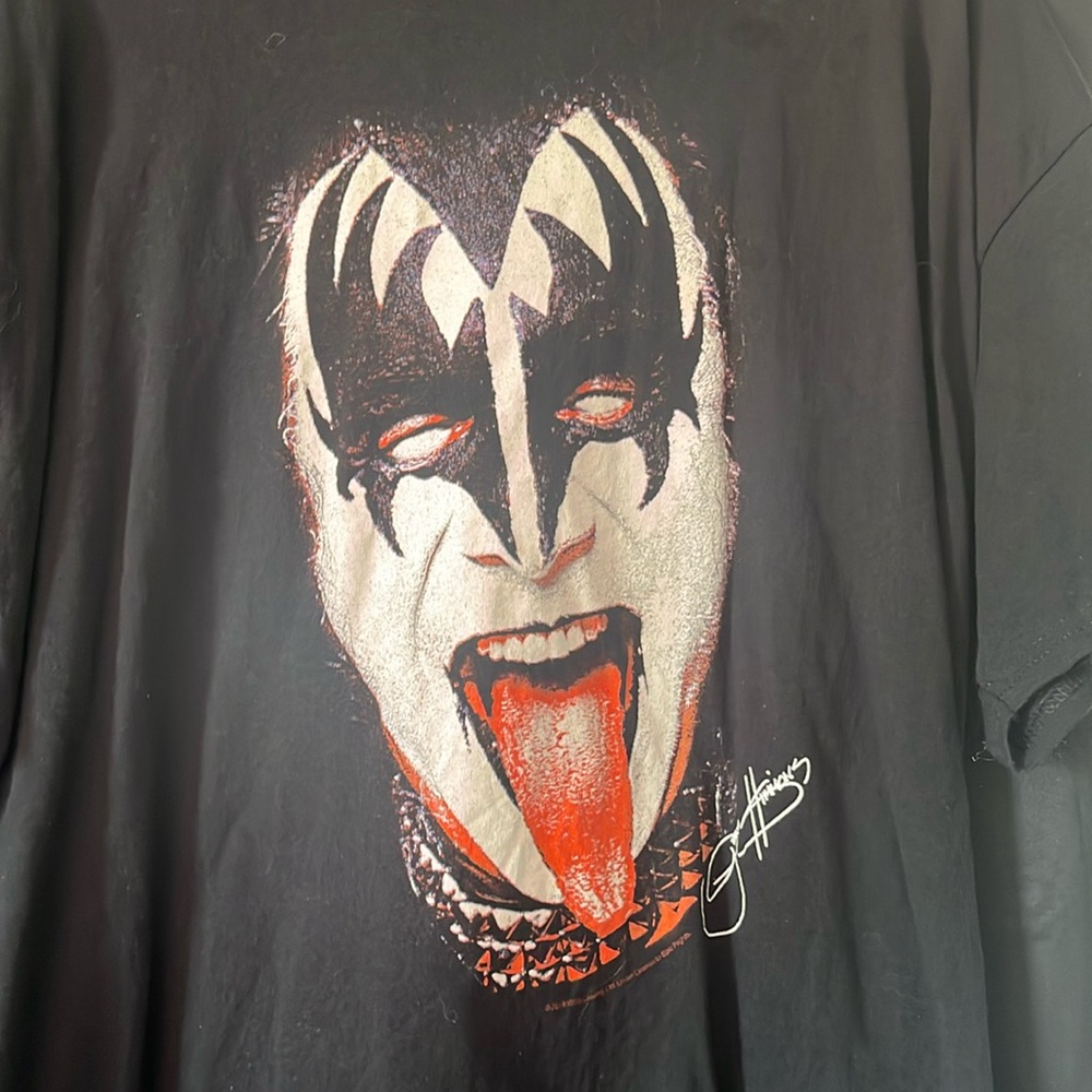 Gene Simmons KISS shirt
